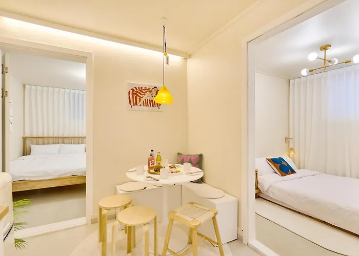 Konkuk Univ & Sungsu The Cozy 1-minute Walk From Konkuk Univ Station * Сеул
