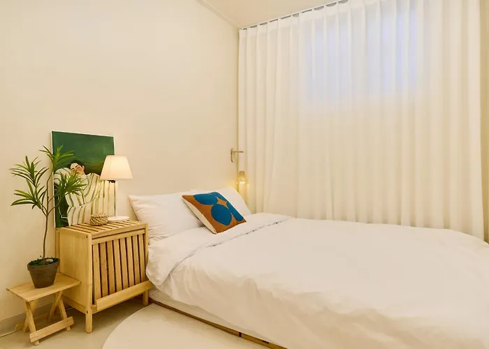 Вилла Konkuk Univ & Sungsu The Cozy 1-minute Walk From Konkuk Univ Station Сеул